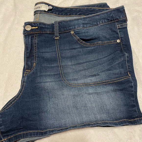 Torrid Denim Shorts - Picture 8 of 8
